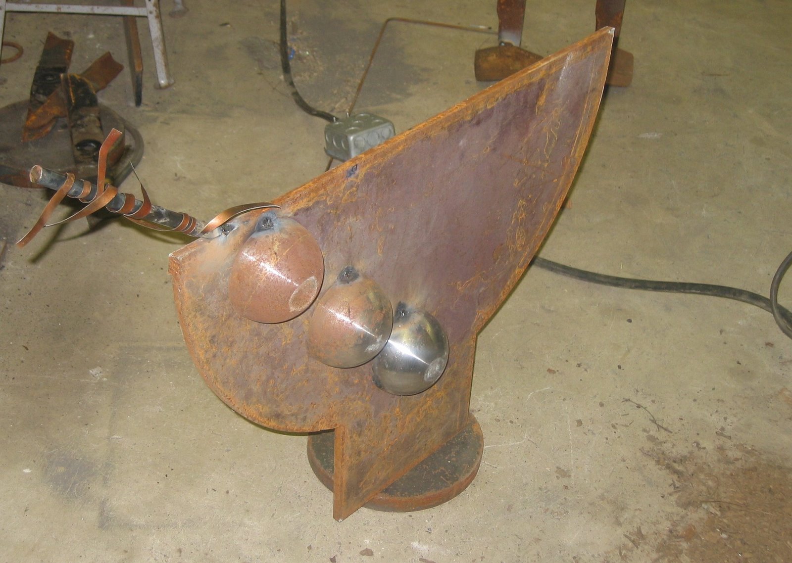 3 Olives martini sculpture